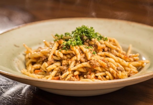 Discover Casual Pizza Spots For Lunch in Financial District